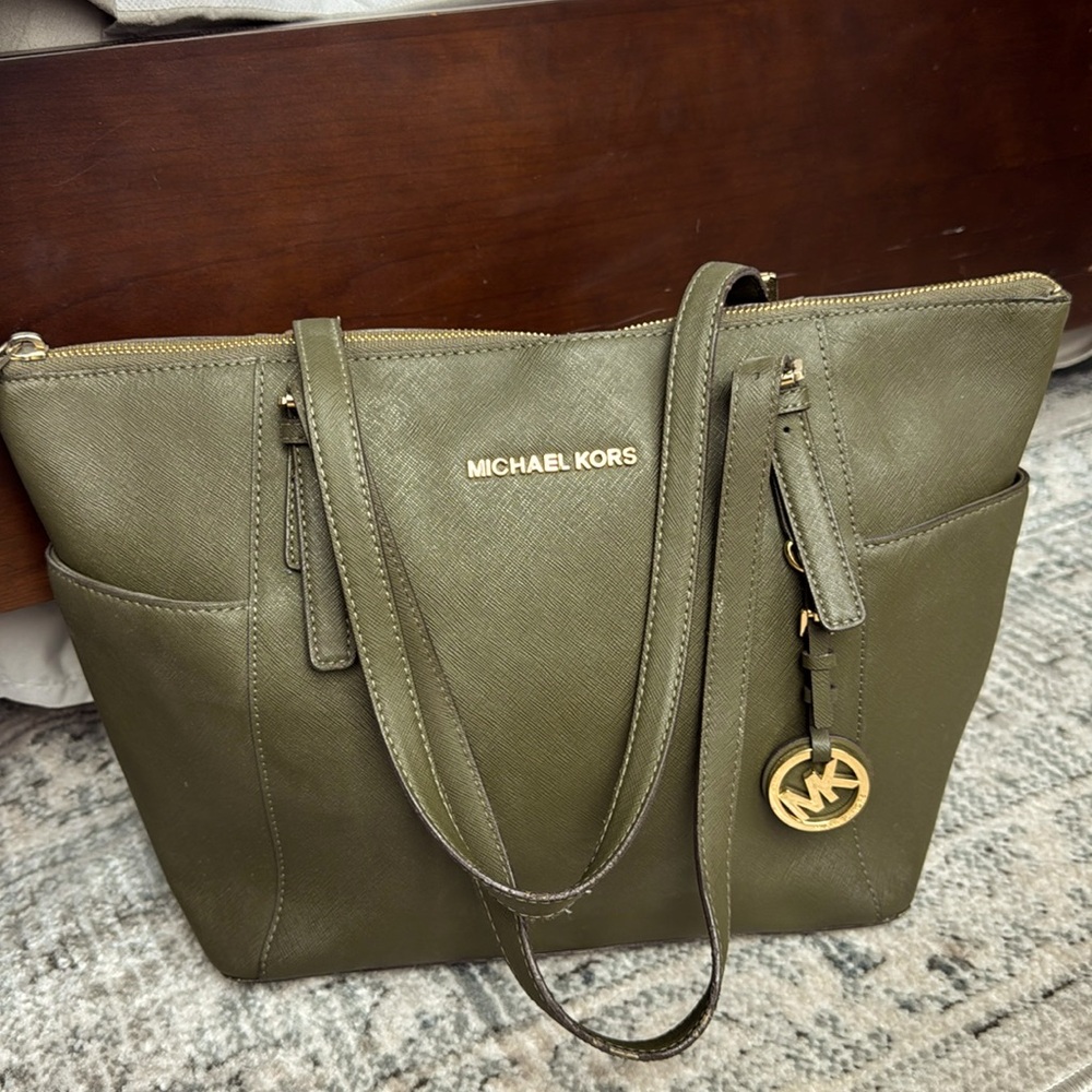 Michael Kors Leather Handbag